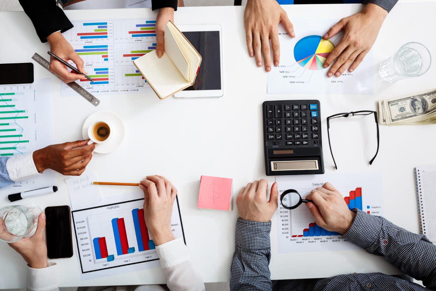 How outsourced bookkeepers enable businesses to maintain compliance with Australian tax regulations bookkeeping