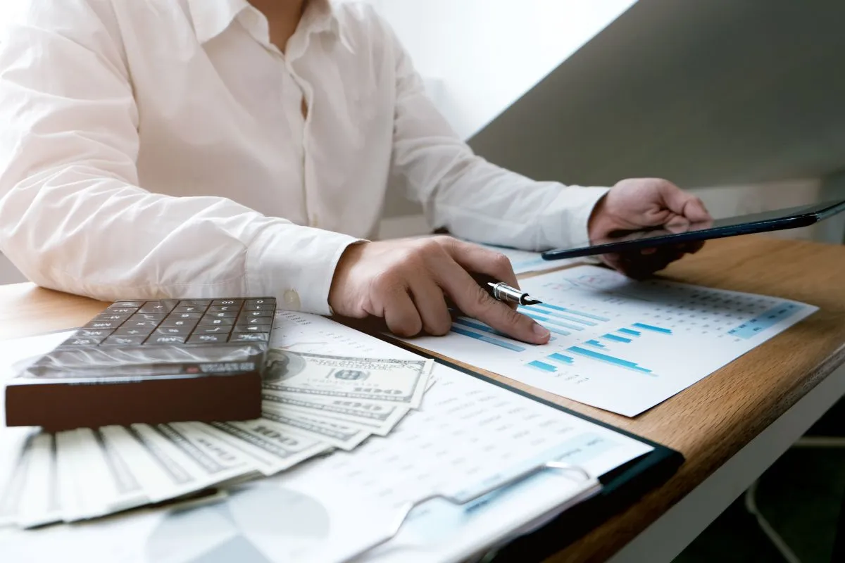 Reversing with Precision: Finding the Right Spreads for USD/JPY Swing Points bookkeepers service