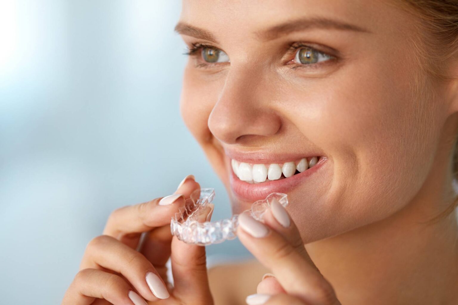 The Benefits of Clear Aligners for Adult Orthodontic Treatment how-invisalign-aligners-work-1536x1024