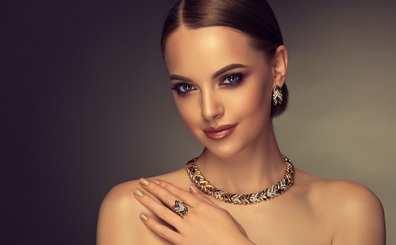 SuperJeweler Makes Buying Diamond Jewelry Simple and Affordable SuperJeweler
