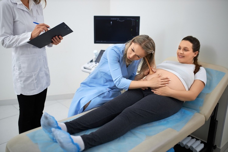 PMS vs. PMDD: How to Tell the Difference gynaecologist hospital near me